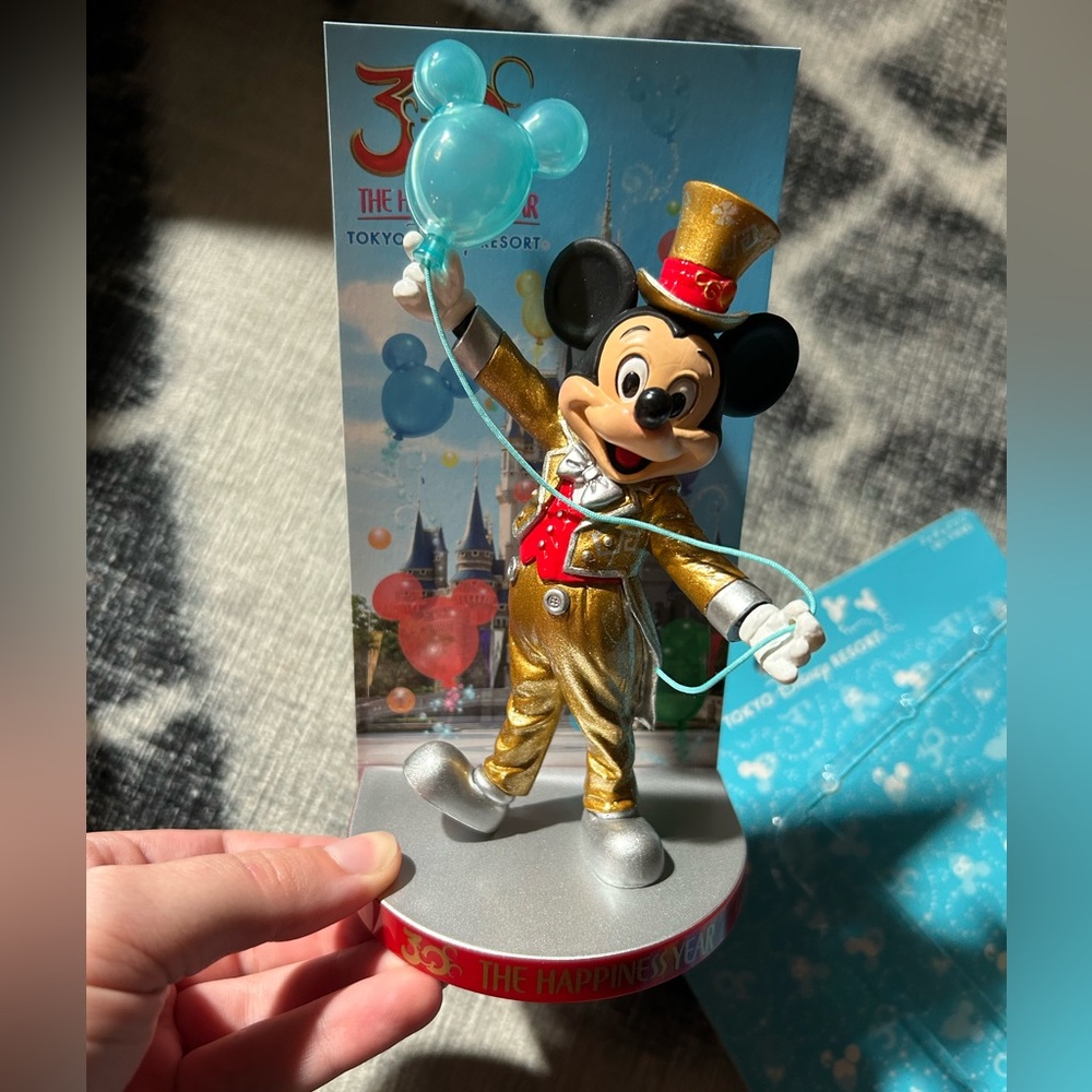 Mickey Mouse statue